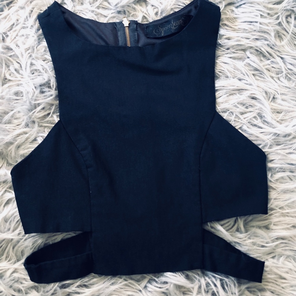 Black crop top
